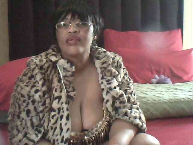 MyDDBOOBIES bongacams live cam model