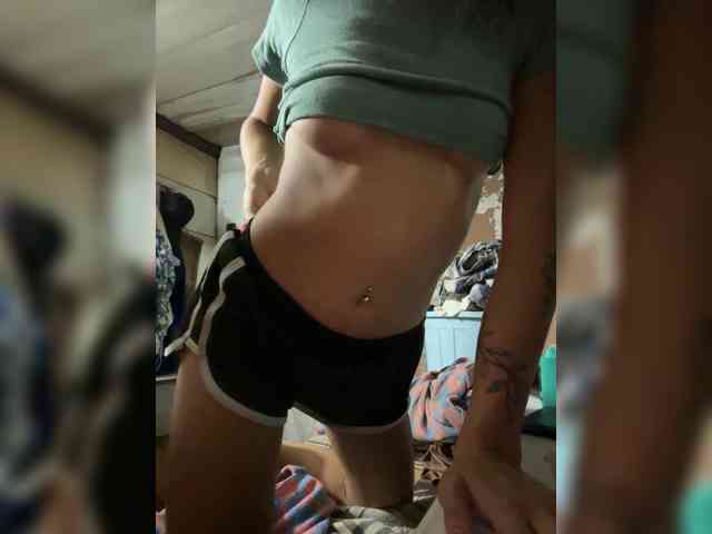 Dimka11-11 bongacams live cam model