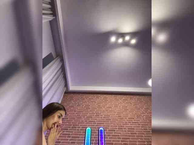 AAOneLove bongacams live cam model