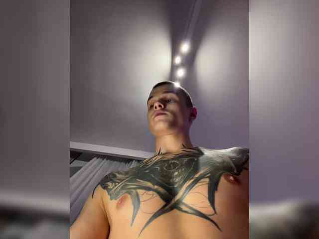 AAOneLove bongacams live cam model