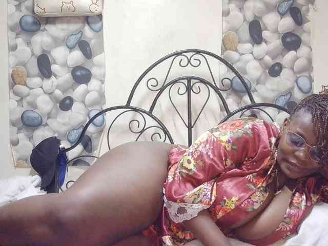 africangoddess bongacams live cam model