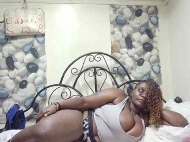 africangoddess bongacams live cam model