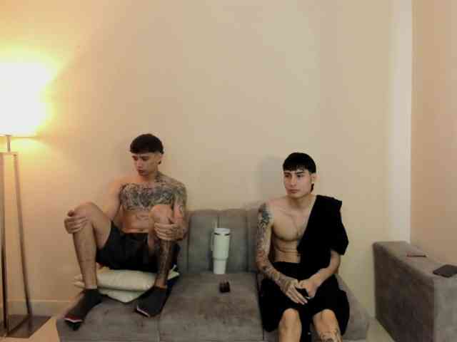 startlindagirlssome bongacams live cam model