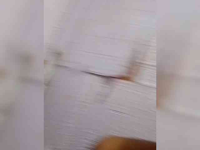 Alison-pussy bongacams live cam model
