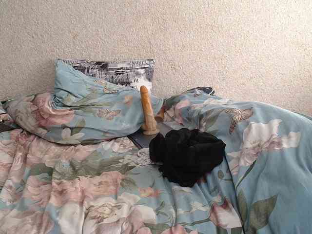 Ksenia-Cat444 bongacams live cam model