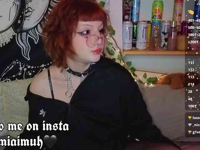 bornindark bongacams live cam model