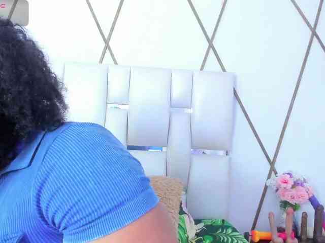 Lilicameron bongacams live cam model