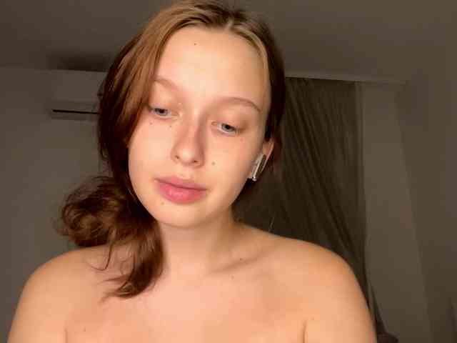 HanaHaeussler bongacams live cam model