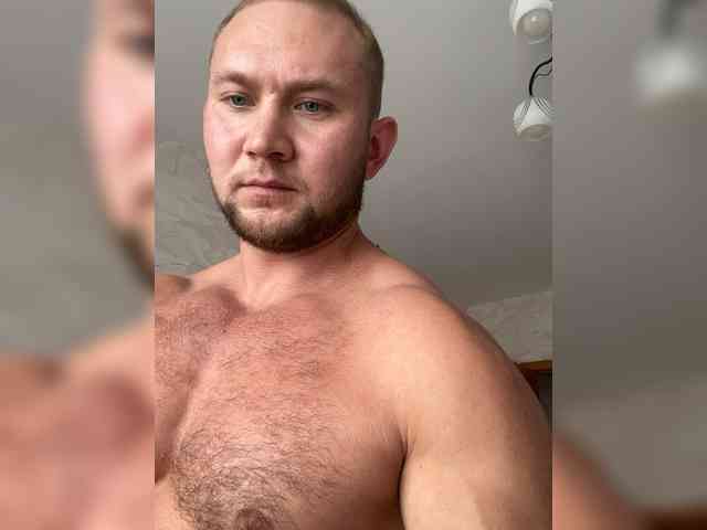 RUS577643 bongacams live cam model