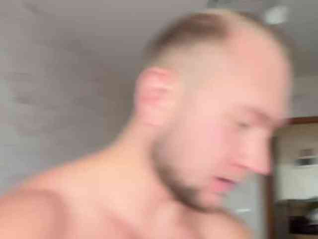 RUS577643 bongacams live cam model