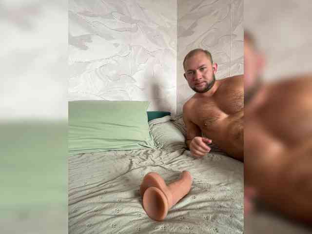 RUS577643 bongacams live cam model