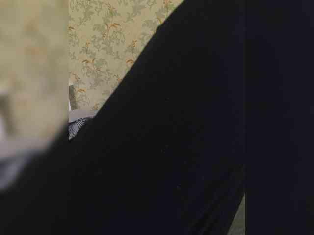 ohyet-kiss bongacams live cam model