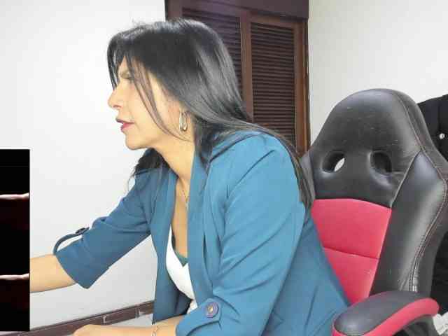 SamanthaRosse01 bongacams live cam model