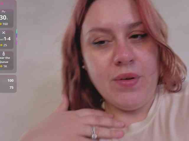 Valery-Grand bongacams live cam model