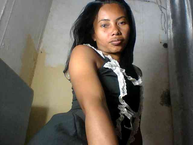 Aina9 bongacams live cam model
