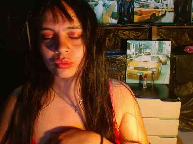 Megan-foxyx1 bongacams live cam model
