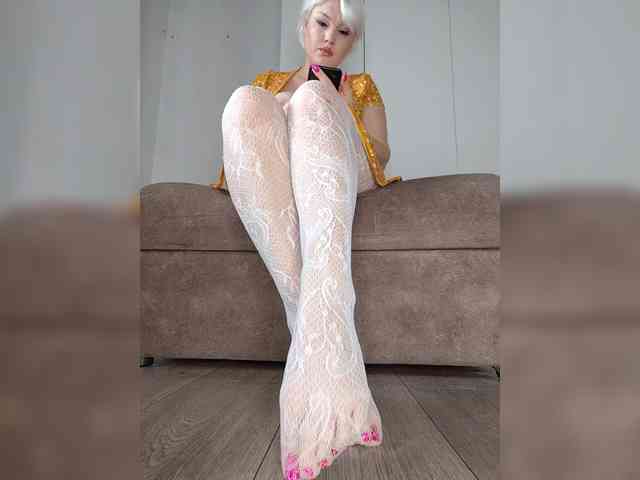 smeh-i-greh bongacams live cam model