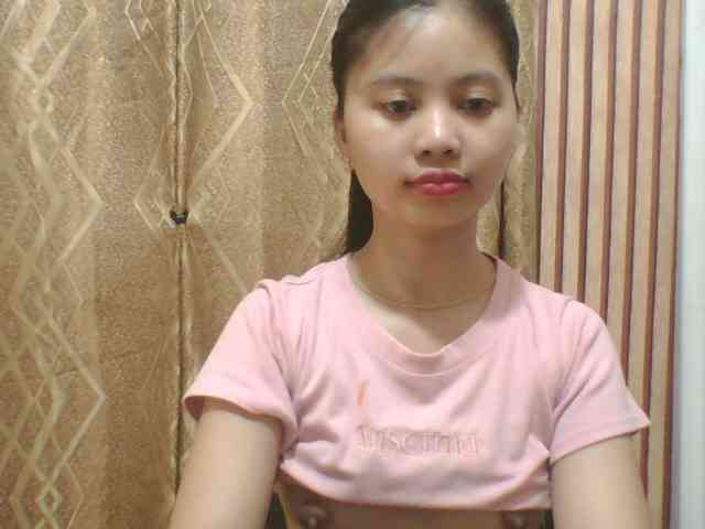 kylie17 bongacams live cam model