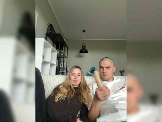 PussiStage bongacams live cam model