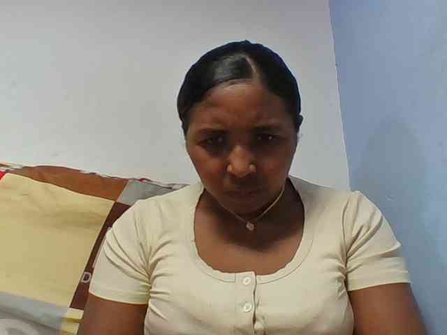 Josy-2 bongacams live cam model
