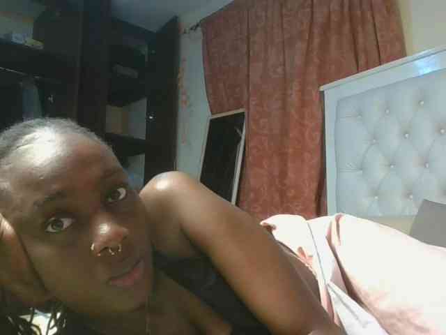 SexyNova bongacams live cam model