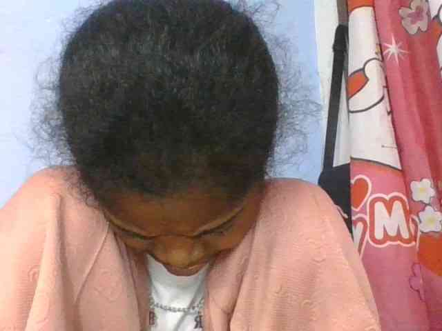 Phaniah1a bongacams live cam model