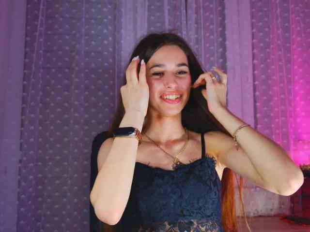 Bella-Rosee4u bongacams live cam model
