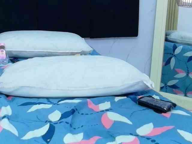 dominikk018 bongacams live cam model