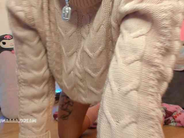 Princess-luna bongacams live cam model
