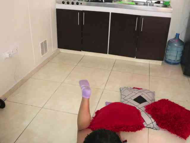 skinnyrichgirlD bongacams live cam model