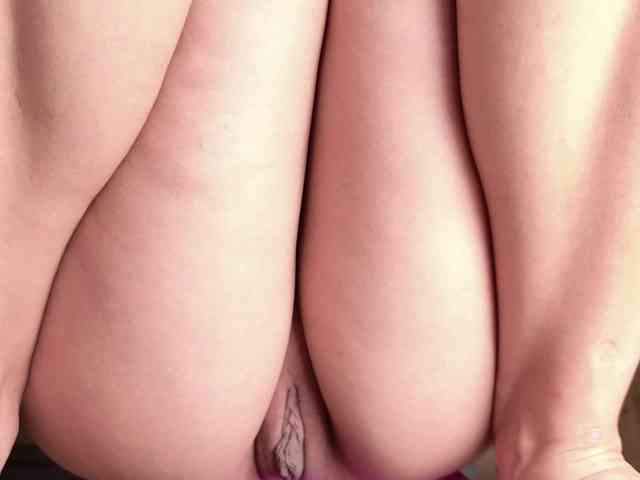 AizaXO bongacams live cam model