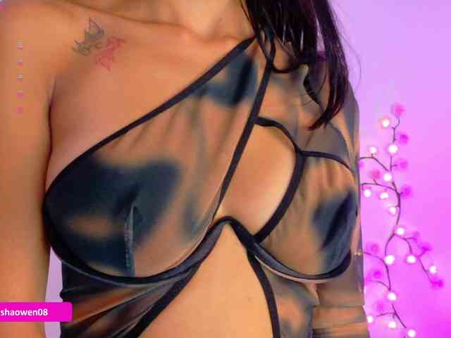 Sashaowen bongacams live cam model