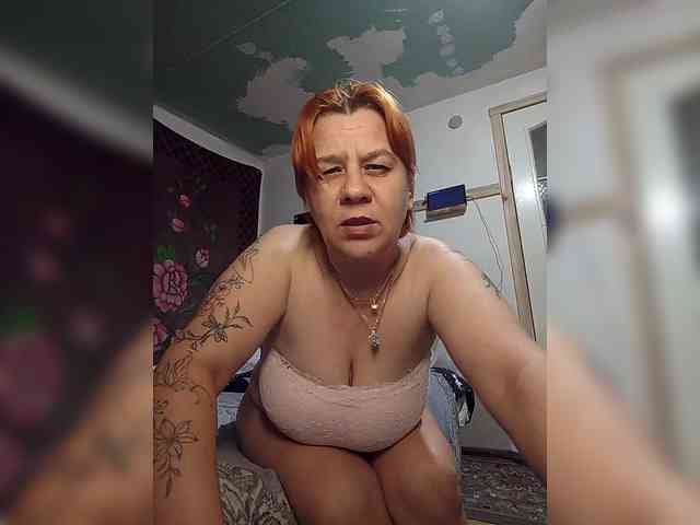 Ossanna bongacams live cam model