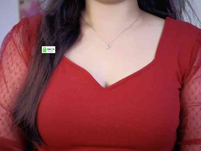 QuestQueen bongacams live cam model