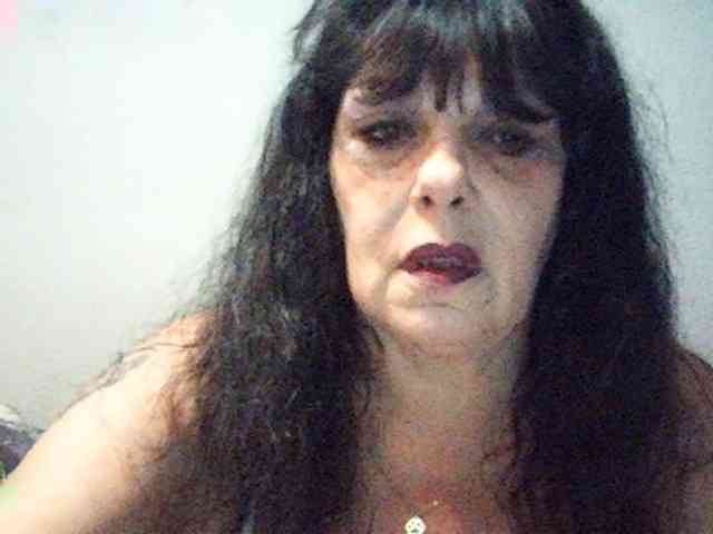 Charms bongacams live cam model