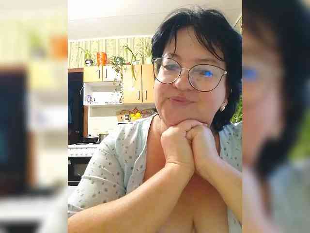 Tanya19722 bongacams live cam model