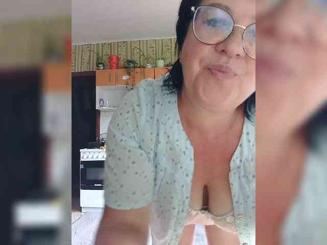 Tanya19722 bongacams live cam model