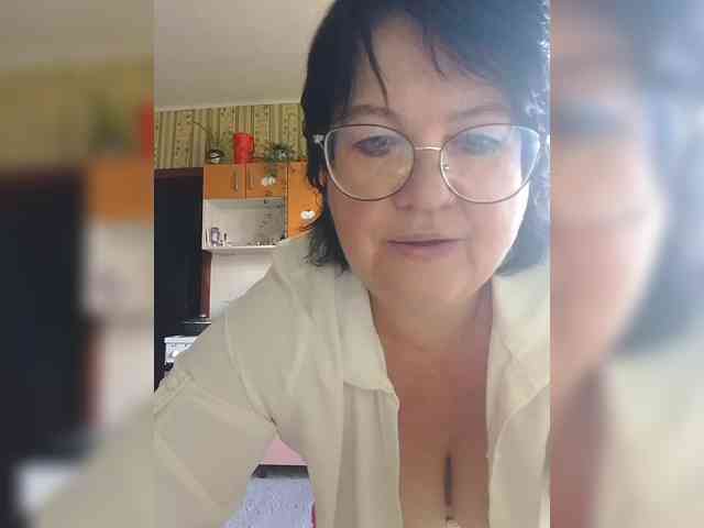 Tanya19722 bongacams live cam model