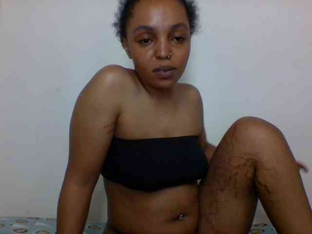 Ice-spice1 bongacams live cam model