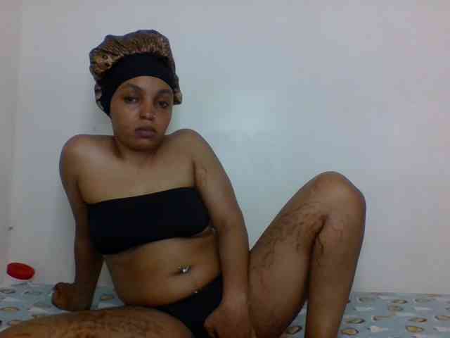 Ice-spice1 bongacams live cam model