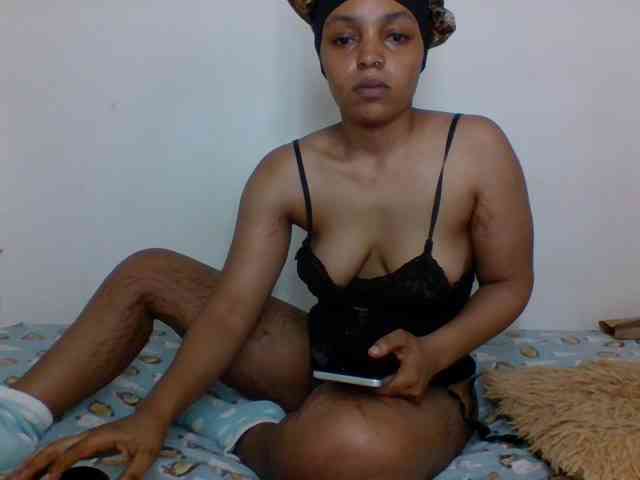 Ice-spice1 bongacams live cam model