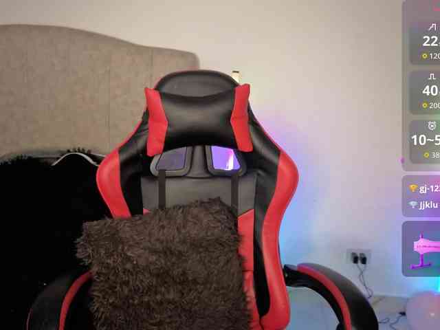 MaloryTay11 bongacams live cam model