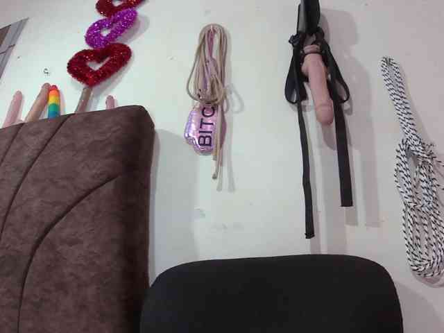 AshleyReyesvip bongacams live cam model