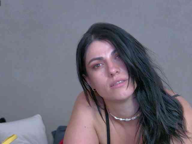 Sonya-Aysa bongacams live cam model