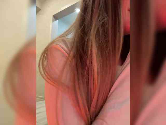 MILEDIUM bongacams live cam model
