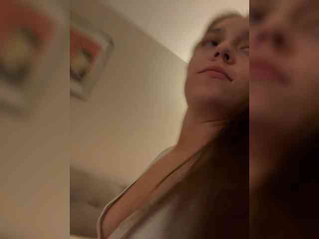 LOVEEESEEEX69 bongacams live cam model
