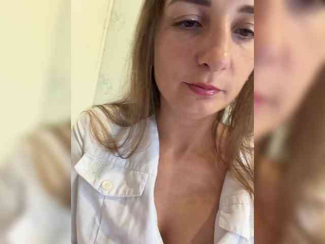 CreamRaspberrya bongacams live cam model