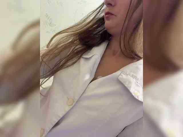 CreamRaspberrya bongacams live cam model
