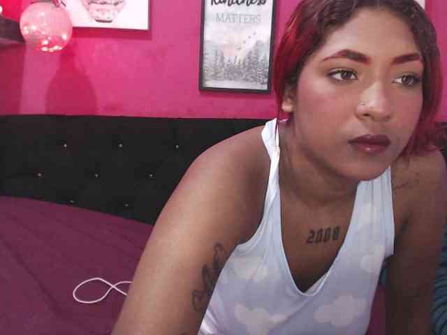blacktwinks bongacams live cam model
