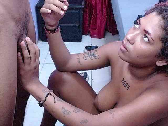 blacktwinks bongacams live cam model